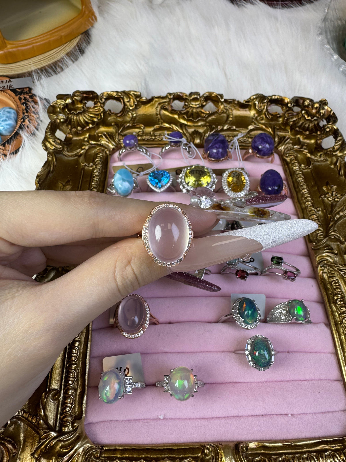 Rose quartz ring, with a pure silver base, the size of the rose quartz is 12mm × 16mm