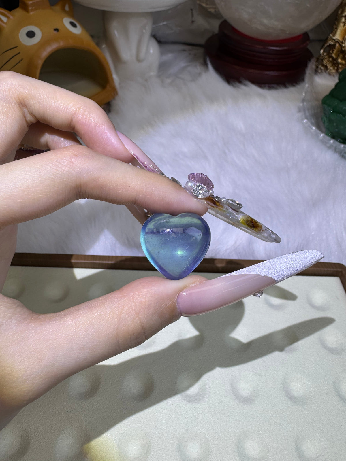 Love-shaped aquamarine, with dimensions of 22mm × 21mm