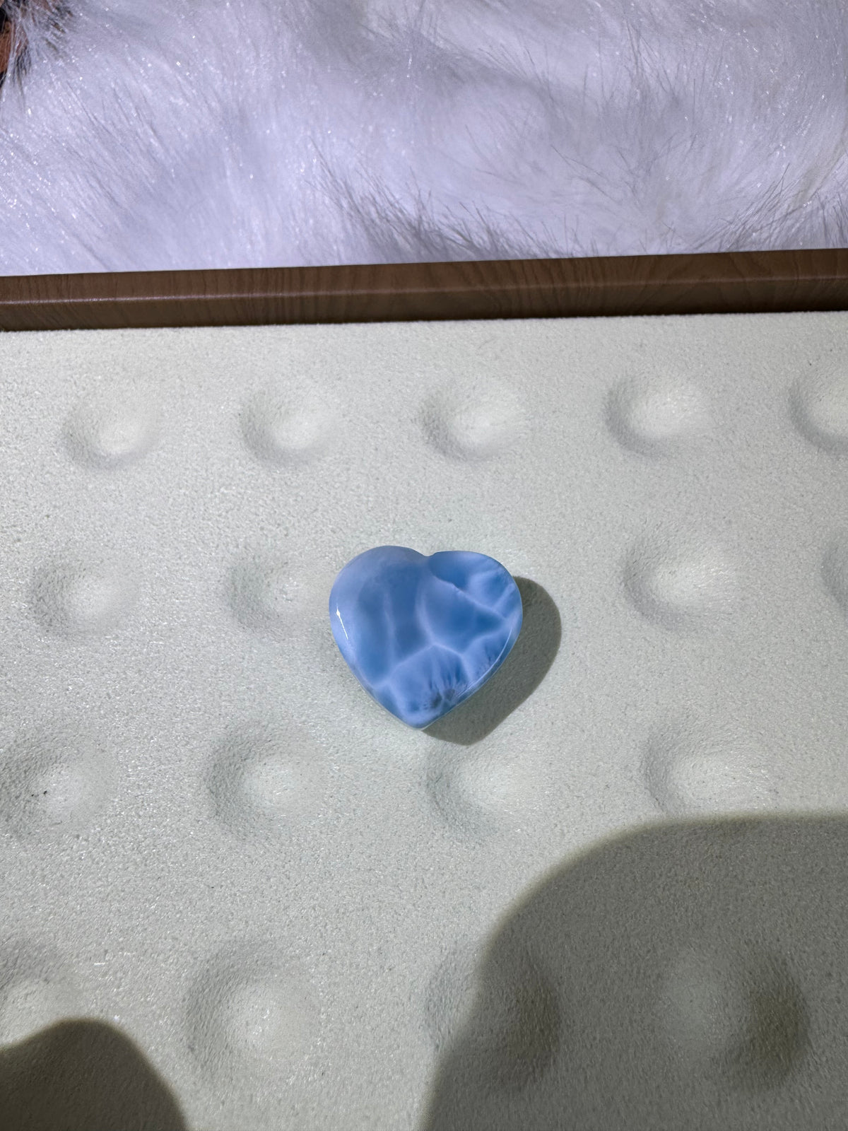 Love-shaped Larimar, with dimensions of 20mm × 22mm