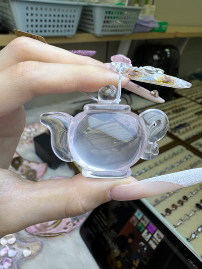 Rose quartz tea kettle pendant, with dimensions of 40.6mm × 56mm